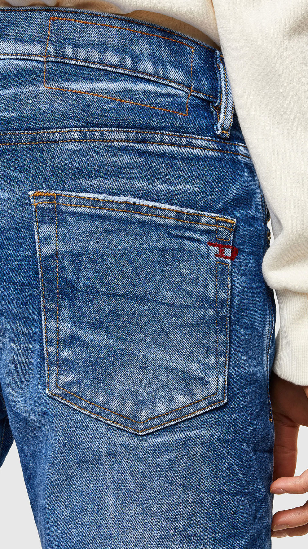 Jeans diesel slim fit lavado medio