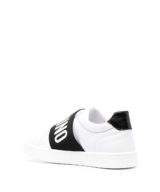 Tenis moschino con logo en goma