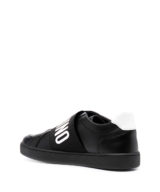 Tenis moschino logo en goma