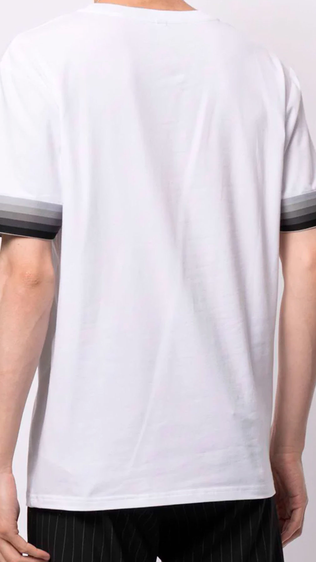 Camiseta moschino manga corta con logo en manga