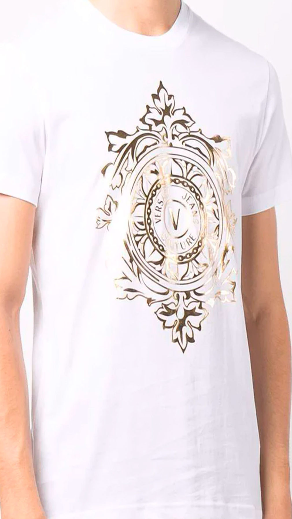 Camiseta Versace Jeans Couture con logotipo en parte delantera dorado