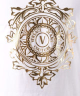 Camiseta Versace Jeans Couture con logotipo en parte delantera dorado