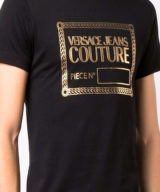 Camiseta Versace Jeans Couture con logo estampado en dorado