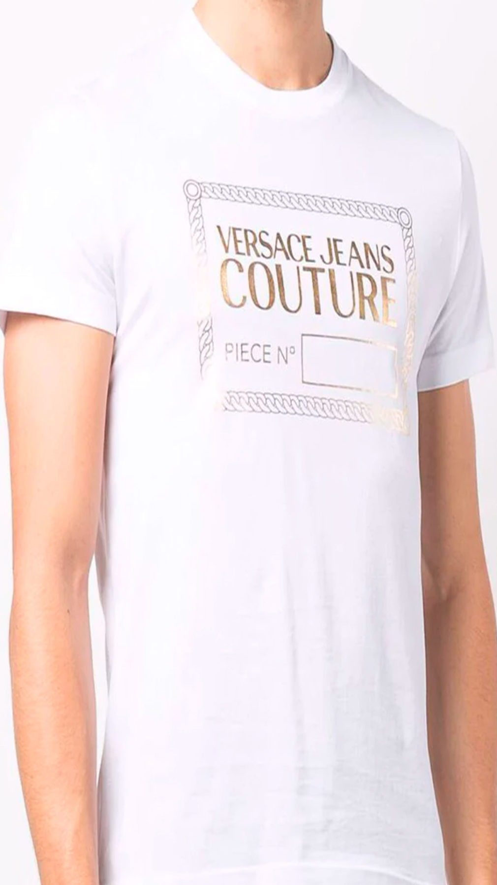 Camiseta Versace Jeans Couture con logo estampado en dorado