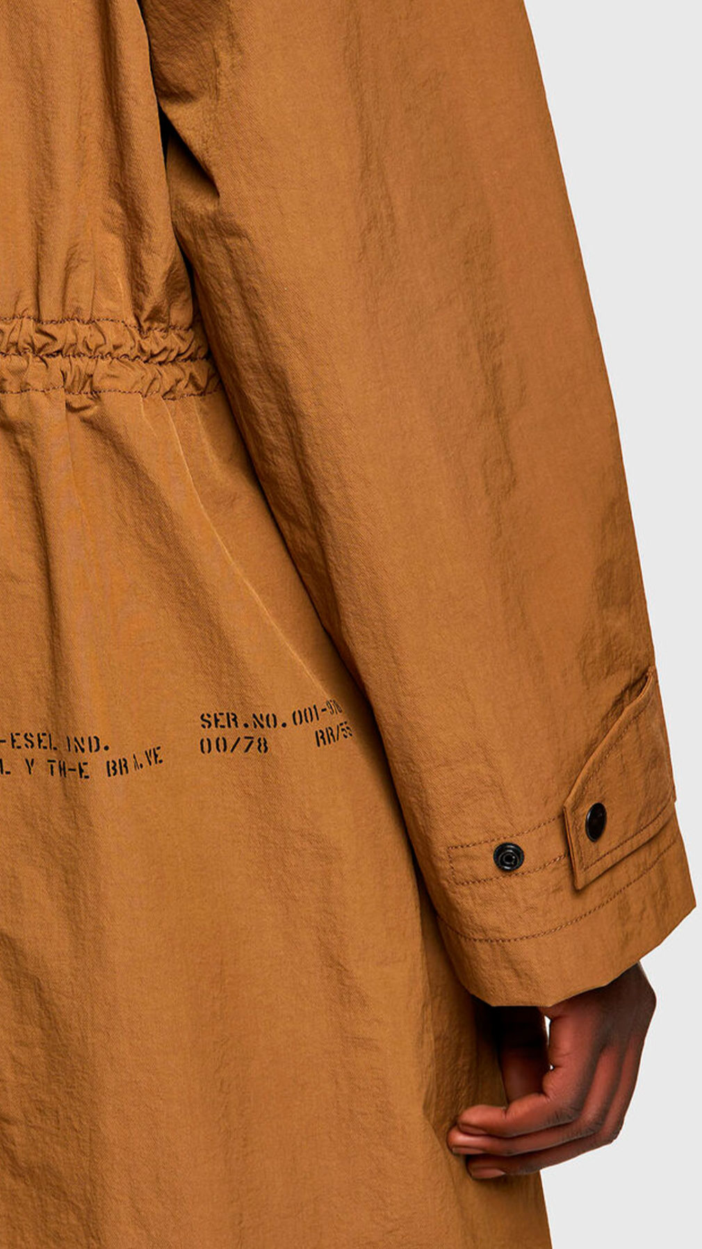 Parka Diesel con capucha