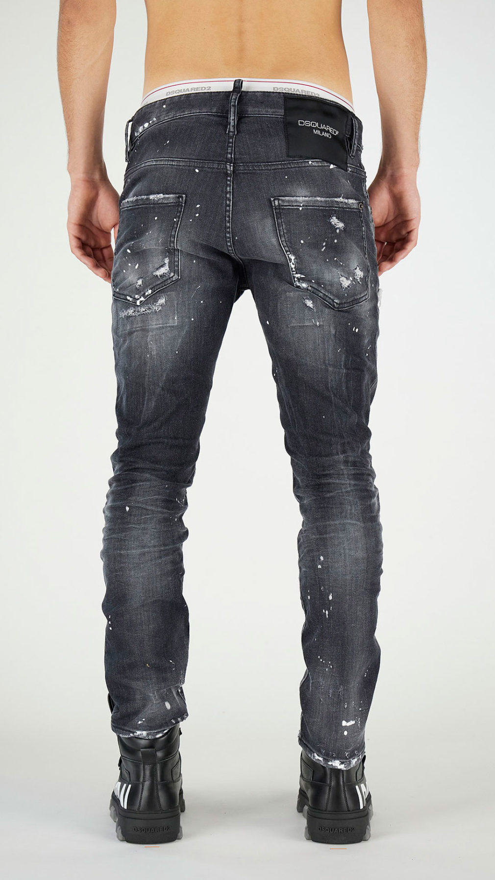 Jeans Skaters Dsquared2 etiqueta Milano