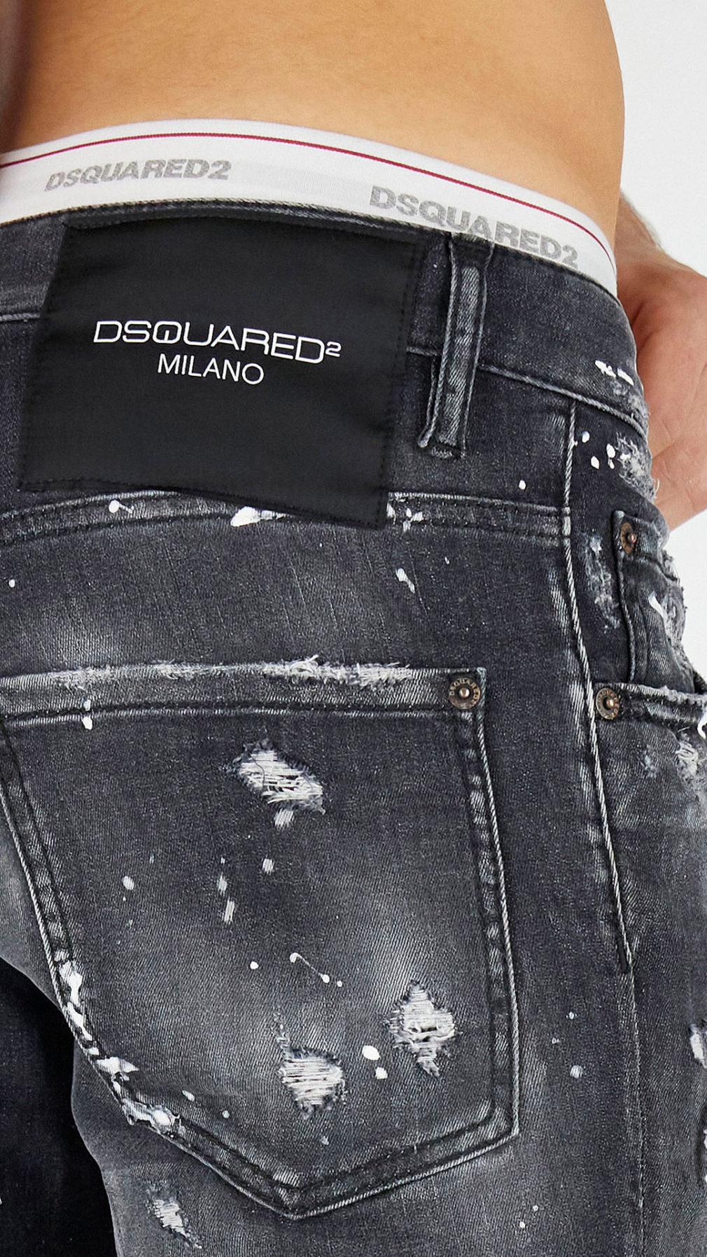 Jeans Skaters Dsquared2 etiqueta Milano