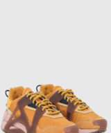 Deportiva Diesel baja con logotipo