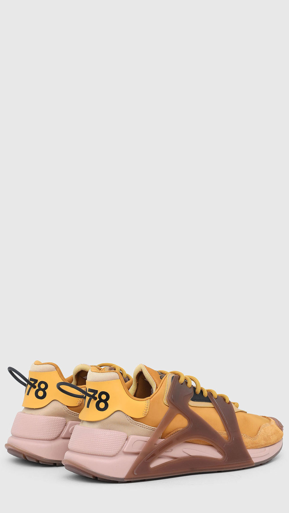 Deportiva Diesel baja con logotipo