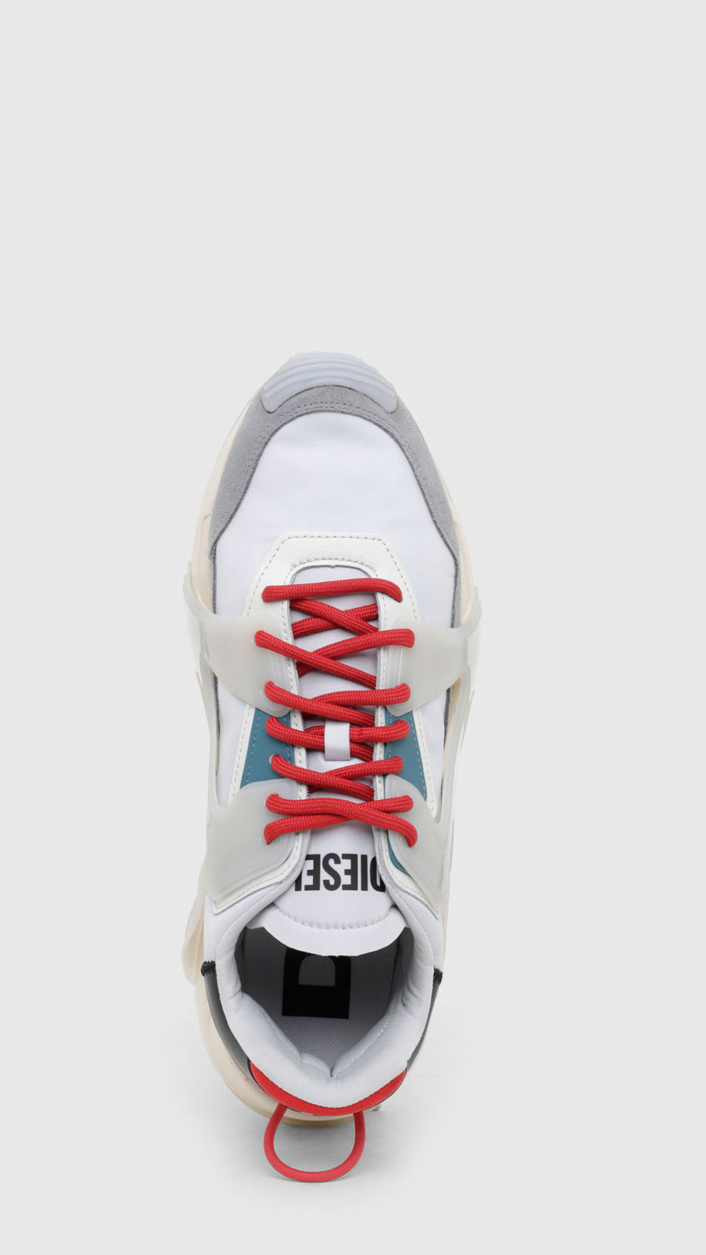 Deportiva Diesel baja con logotipo