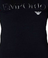 Camiseta cuello pico Emporio Armani con logo en la parte delantera y parte trasera