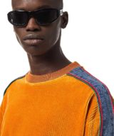 Sudadera Diesel presenta un parche con el logotipo ‘D’ bordado en la parte delantera y bandas de denim en las mangas