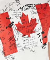 Camiseta blanca Dsquared2 con estampado de hoja de Canadá