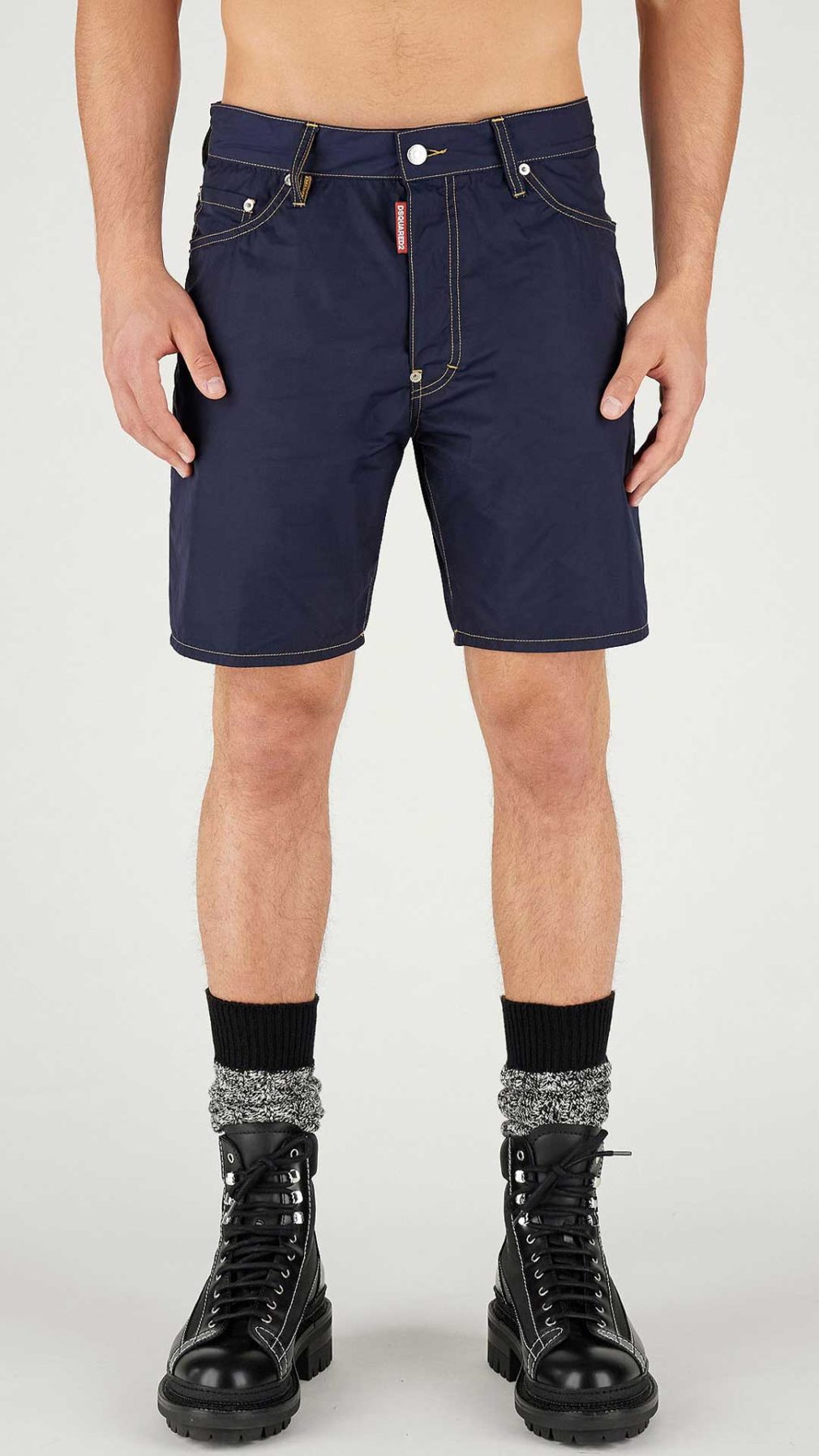 Pantalón corto Dsquared2 azul con logotipo en la parte delantera