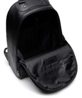 Mochila Diesel presenta una forma redondeada y un logotipo ovalado ‘D’