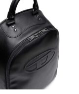 Mochila Diesel presenta una forma redondeada y un logotipo ovalado ‘D’