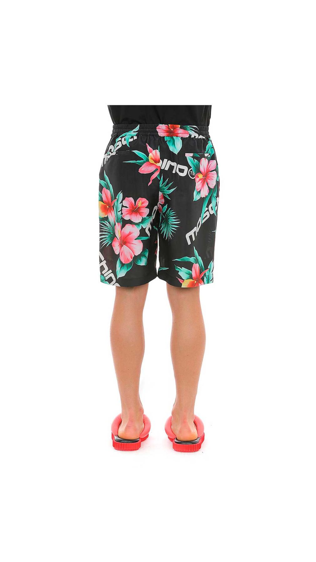 Pantalón corto Moschino estampado en todo el tejido con logotipo