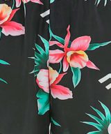 Pantalón corto Moschino estampado en todo el tejido con logotipo