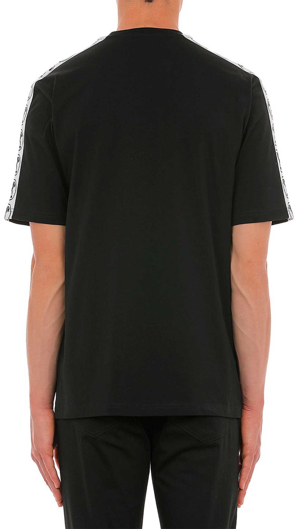 Camiseta negra Moschino con logo Double Question Mark en la parte delantera y bandas laterales en las mangas