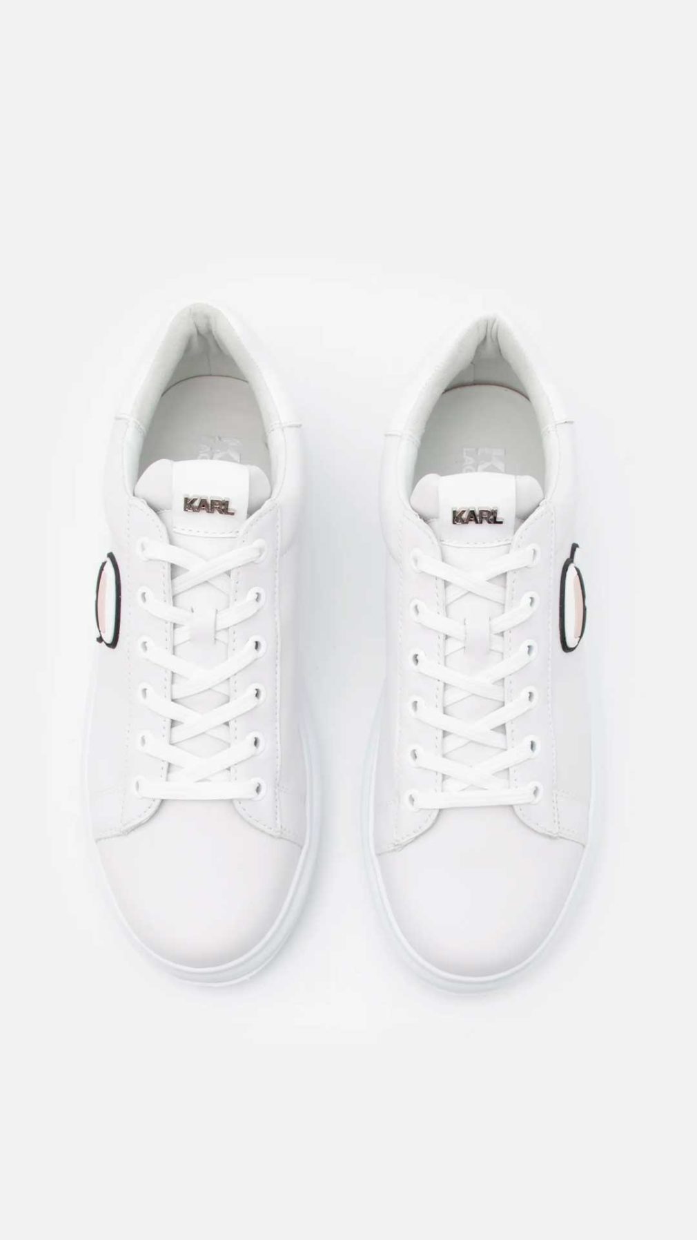 Deportiva Karl Lagerfeld con diseño de KARL en el lateral