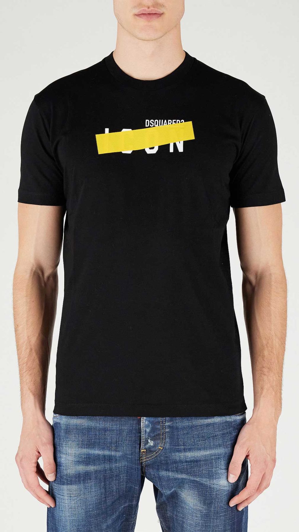 Camiseta negra Dsquared2 con logotipo en la parte delantera