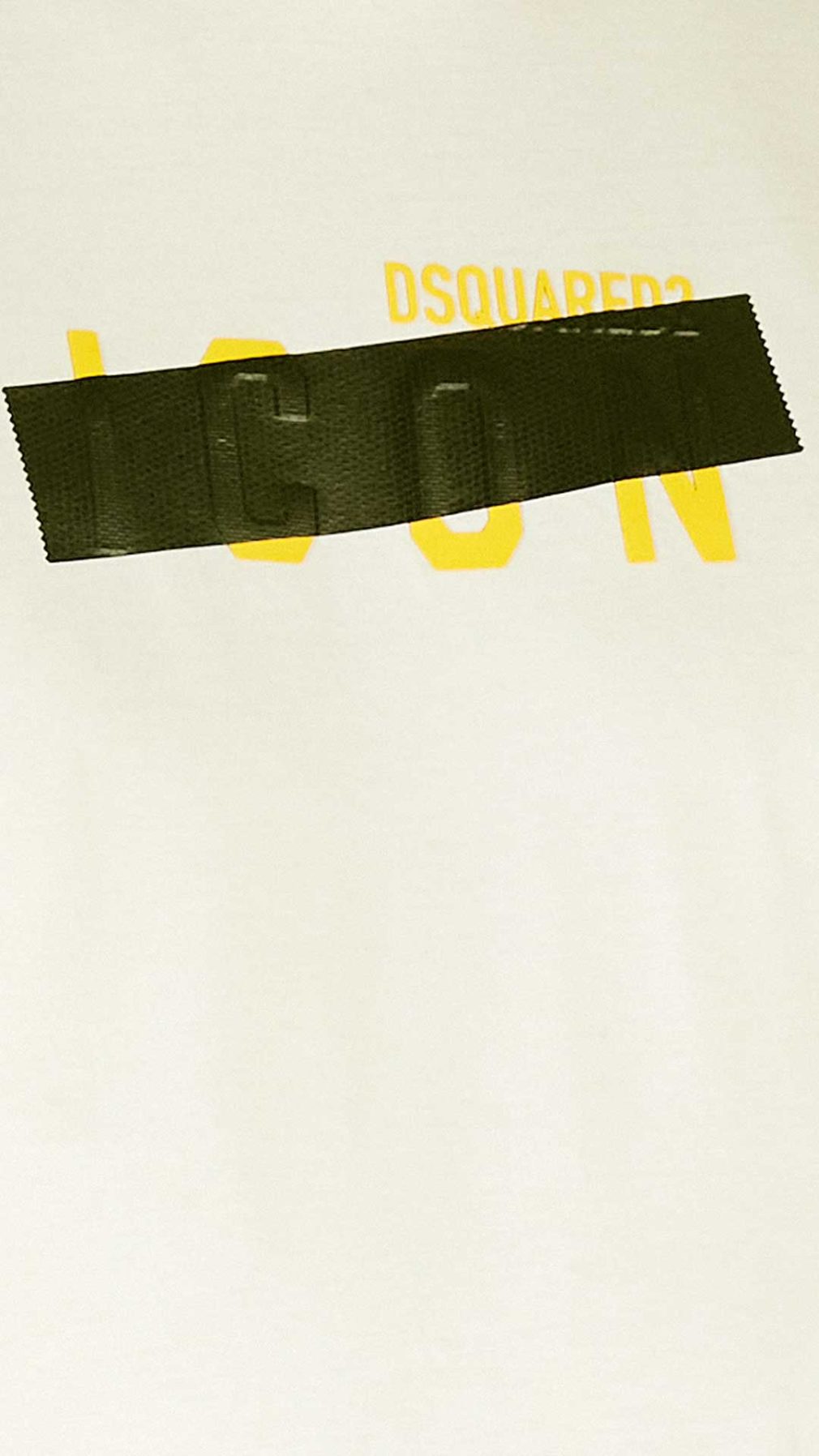 Camiseta blanca Dsquared2 con logotipo en la parte delantera