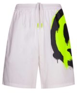 Pantalón corto blanco Barrow  con serigrafia en el lado izquierdo