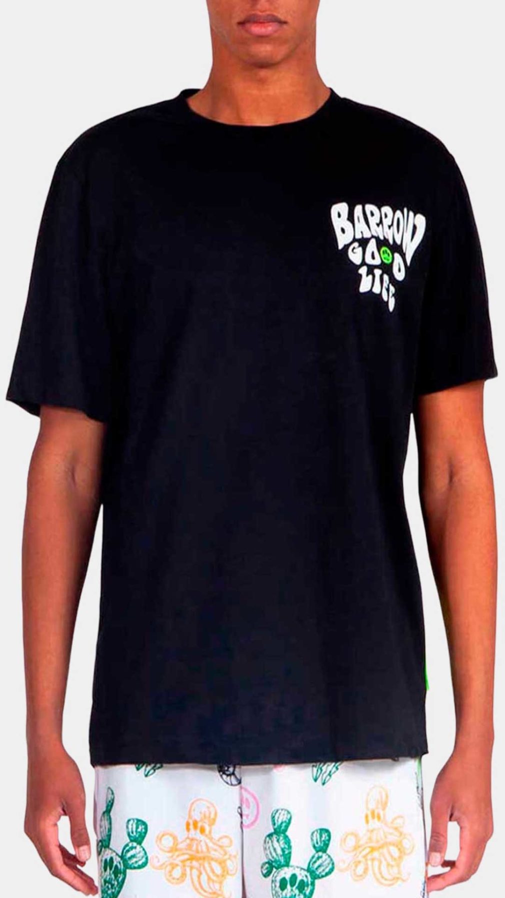 Camiseta negra Barrow con serigrafía en la parte trasera y logotipo