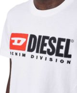 Camiseta blanca Diesel con logotipo en la parte delantera