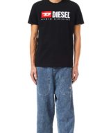 Camiseta negra Diesel con logotipo en la parte delantera