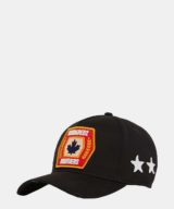 Gorra negra Dsquared2 con logo parte delantera