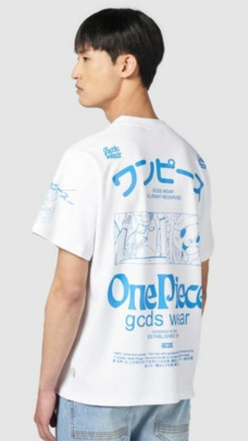 Camiseta blanca GCDS con estampado de ONE PIECE