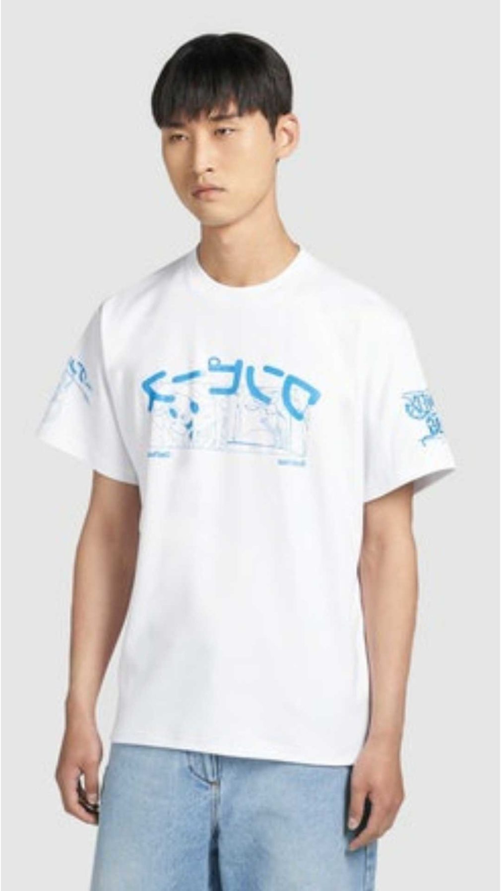 Camiseta blanca GCDS con estampado de ONE PIECE