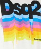Camiseta Dsquared2 blanca con logo en multicolor en l aparte delantera