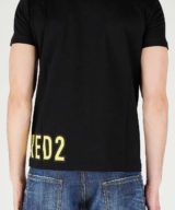 Camiseta negra Dsquared2 con serigrafia de tigre y logo al lado izquierdo