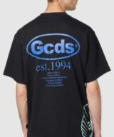 Camiseta negra GCDS con estampado del logo en la parte delantera y parte posterior