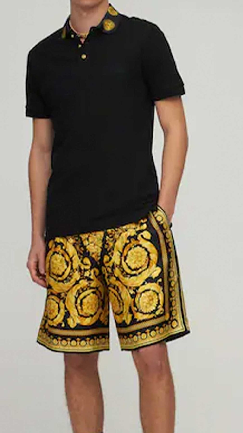 Polo Versace Jeans Couture con logo en el cuello
