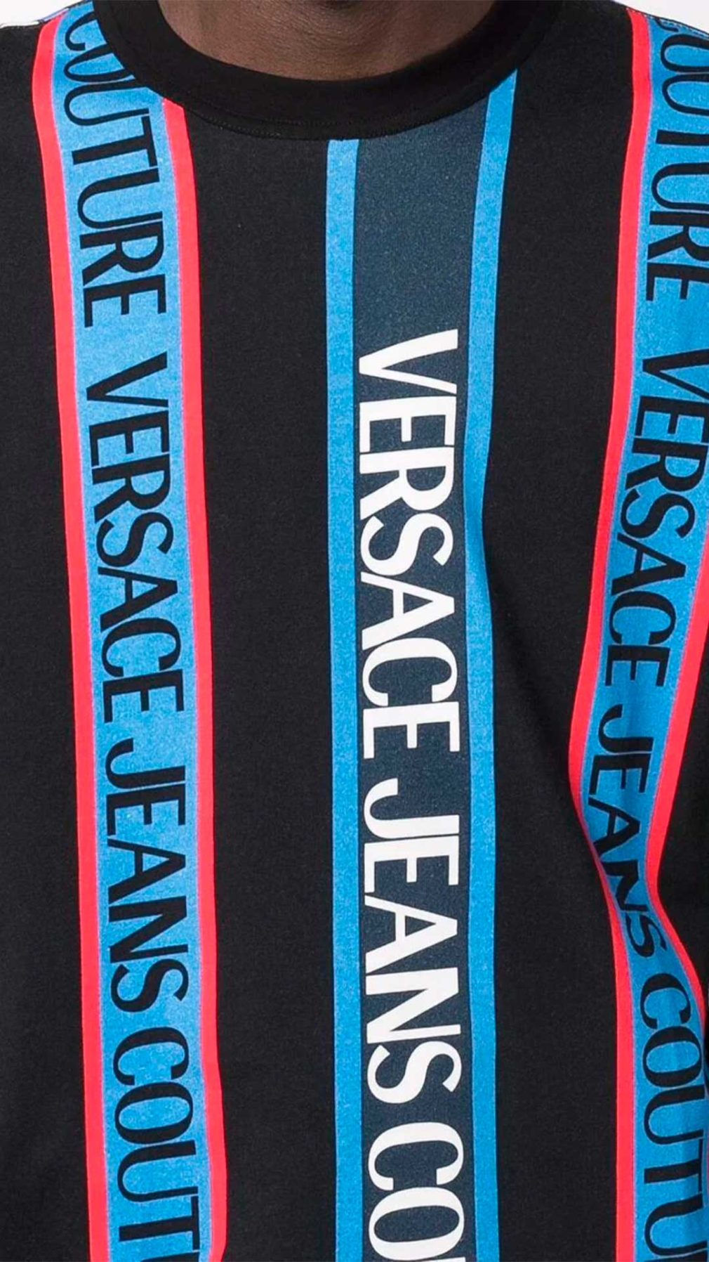 Camiseta Versace Jeans Couture con rayas verticales y logo
