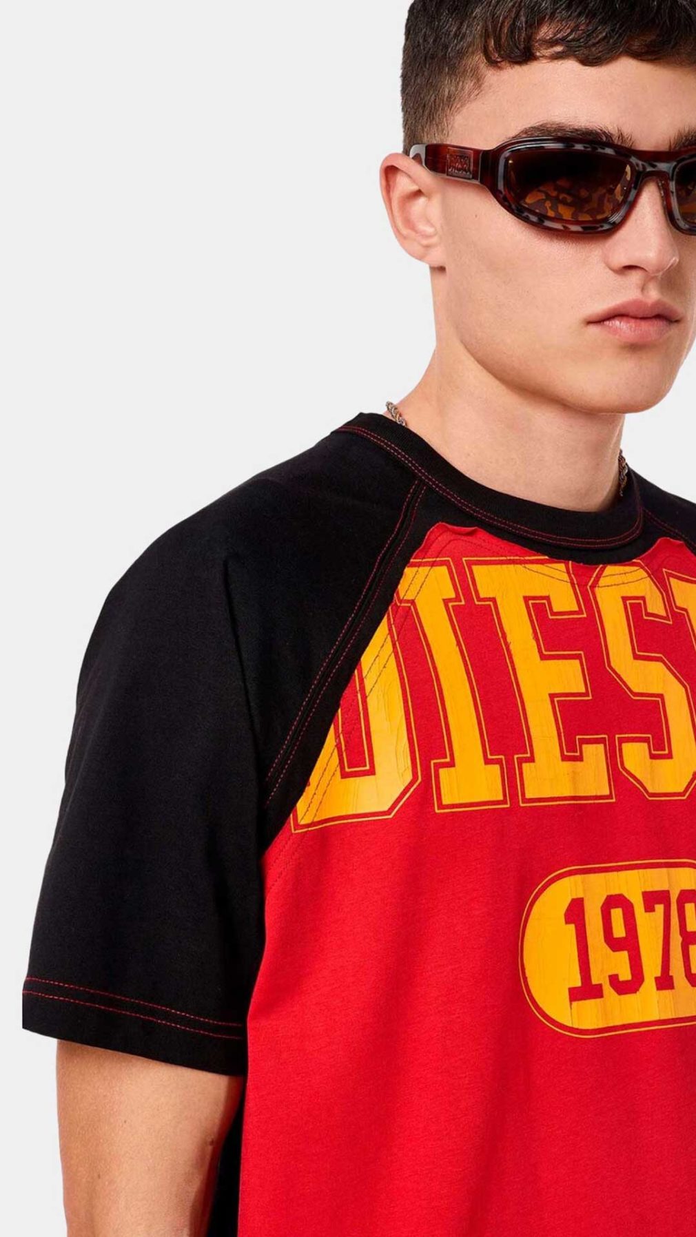 Camiseta Diesel con un logotipo Diesel 1978