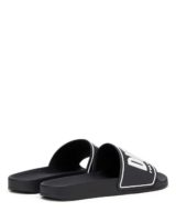 Chancletas negra Diesel con logotipo Diesel For Successful Living en 3D