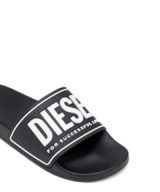 Chancletas negra Diesel con logotipo Diesel For Successful Living en 3D