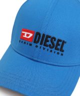 Gorra azul Diesel con logo en la parte delantera