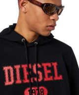 Sudadera negra Diesel con capucha y logotipo en l aparte delantera