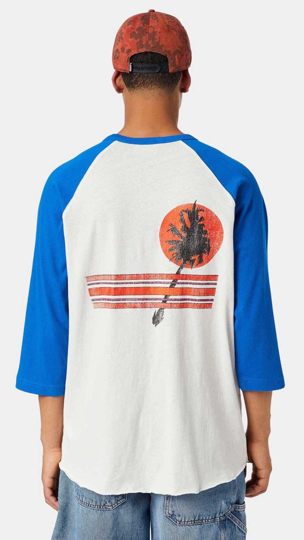 Camiseta Diesel mangas raglán 3/4 con estampado tropical