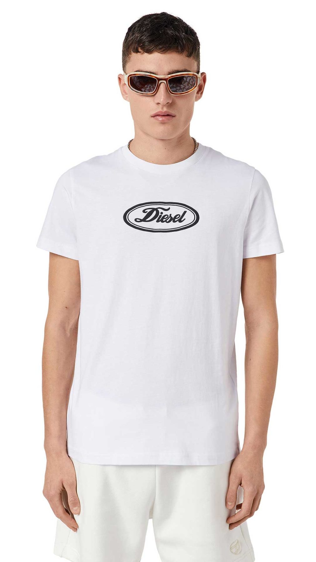 Camiseta blanca Diesel logotipo vintage estampado en relieve en la parte delantera