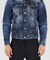 Chaqueta Dsquared2 con estampado y etiqueta del logotipo en la parte delantera