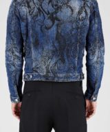 Chaqueta Dsquared2 con estampado y etiqueta del logotipo en la parte delantera