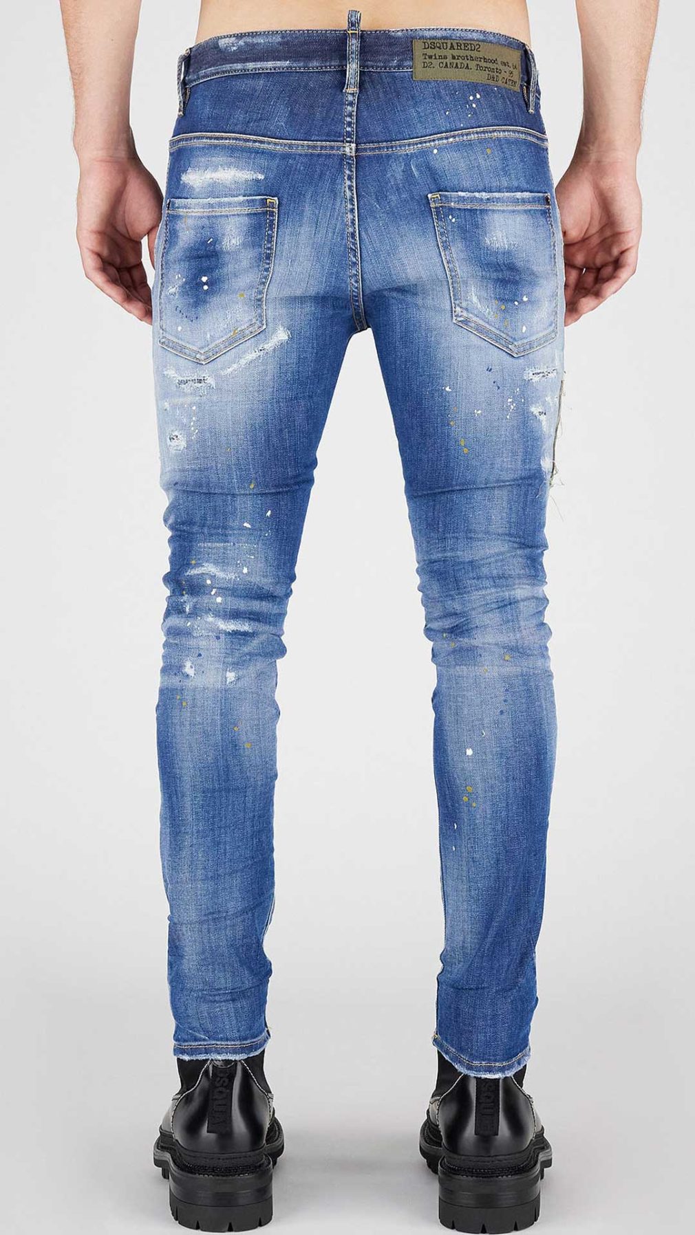 Jeans Super Twinky Dsquared2 con parche camuflaje y etiqueta con logotipo