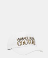 Gorra Versace Jeans Couture con logotipo en relieve dorado en la parte delantera