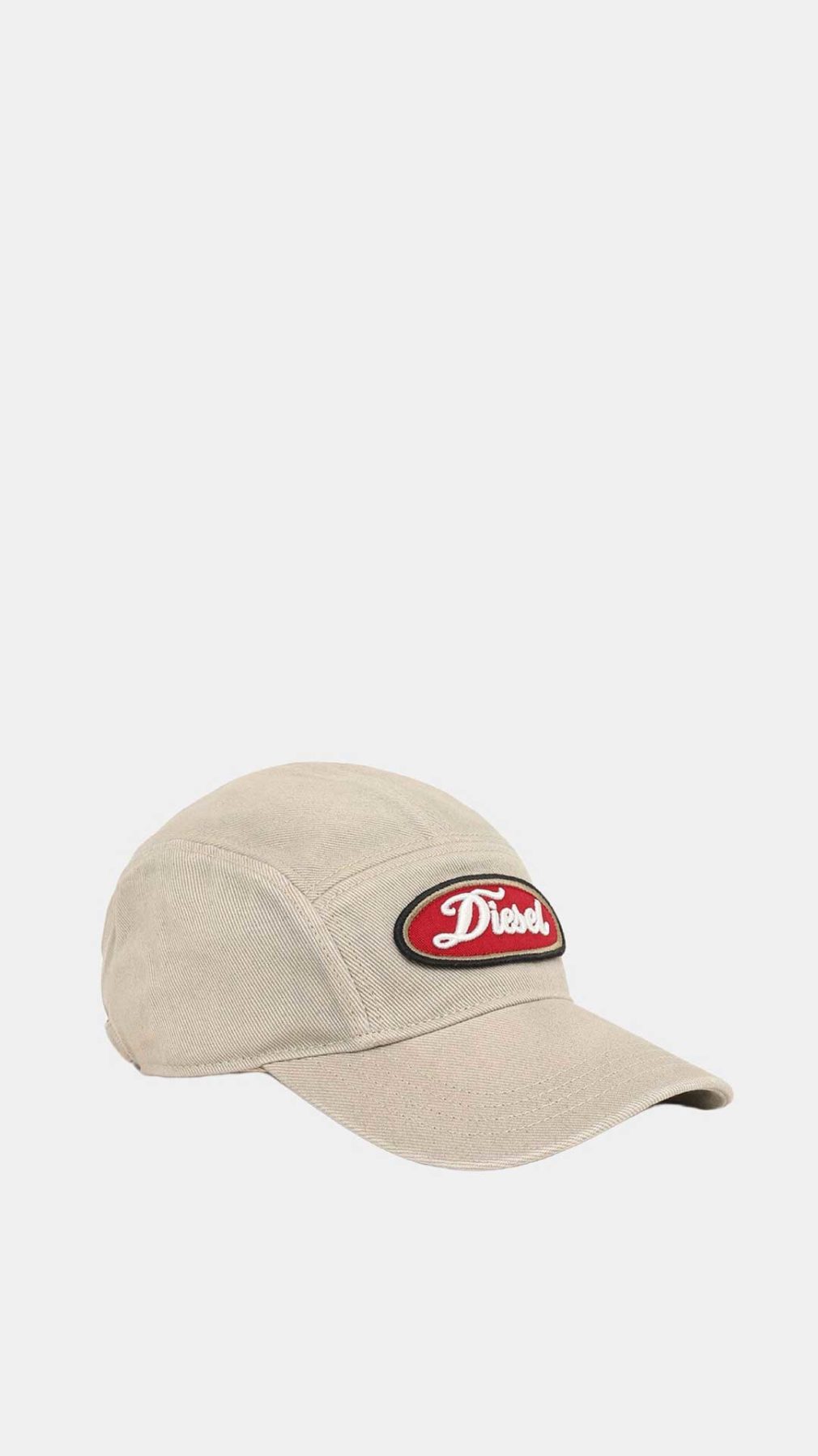 Gorra Diesel de béisbol tratada con parche con el logotipo
